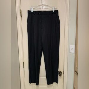 George Men’s Dark Gray Pants 
Size Waist 32 Length 32
Dress Pants
